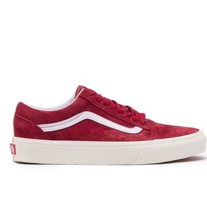 NEW IN BOX Red Suede Vans Old Skool Sneakers